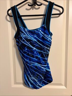 TYR Blue Marble Wave Women's Swim Top